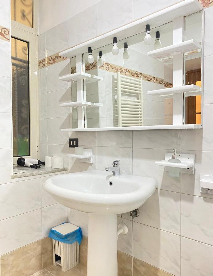 De Lollis Apartments Napoli Eksteriør billede